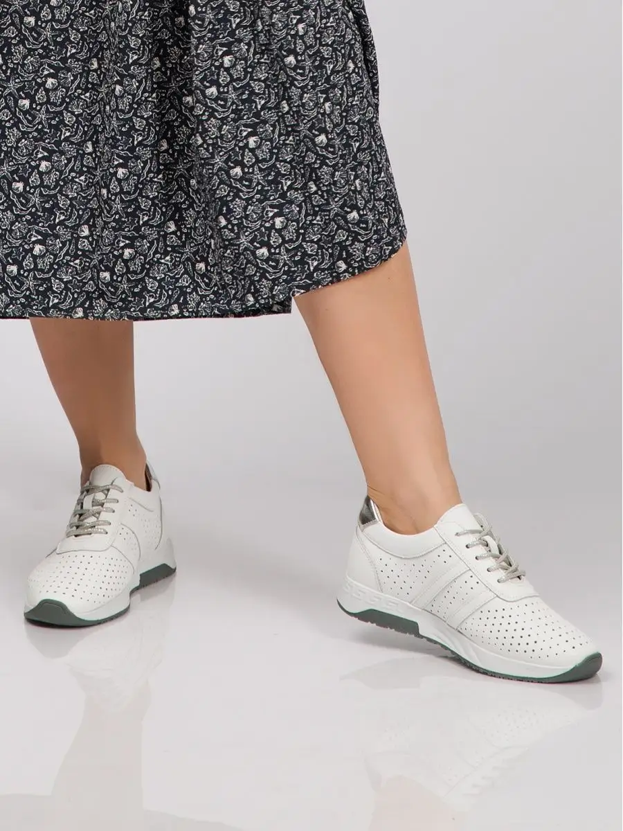 Кроссовки женские летние белые натуральная кожа RN020-022