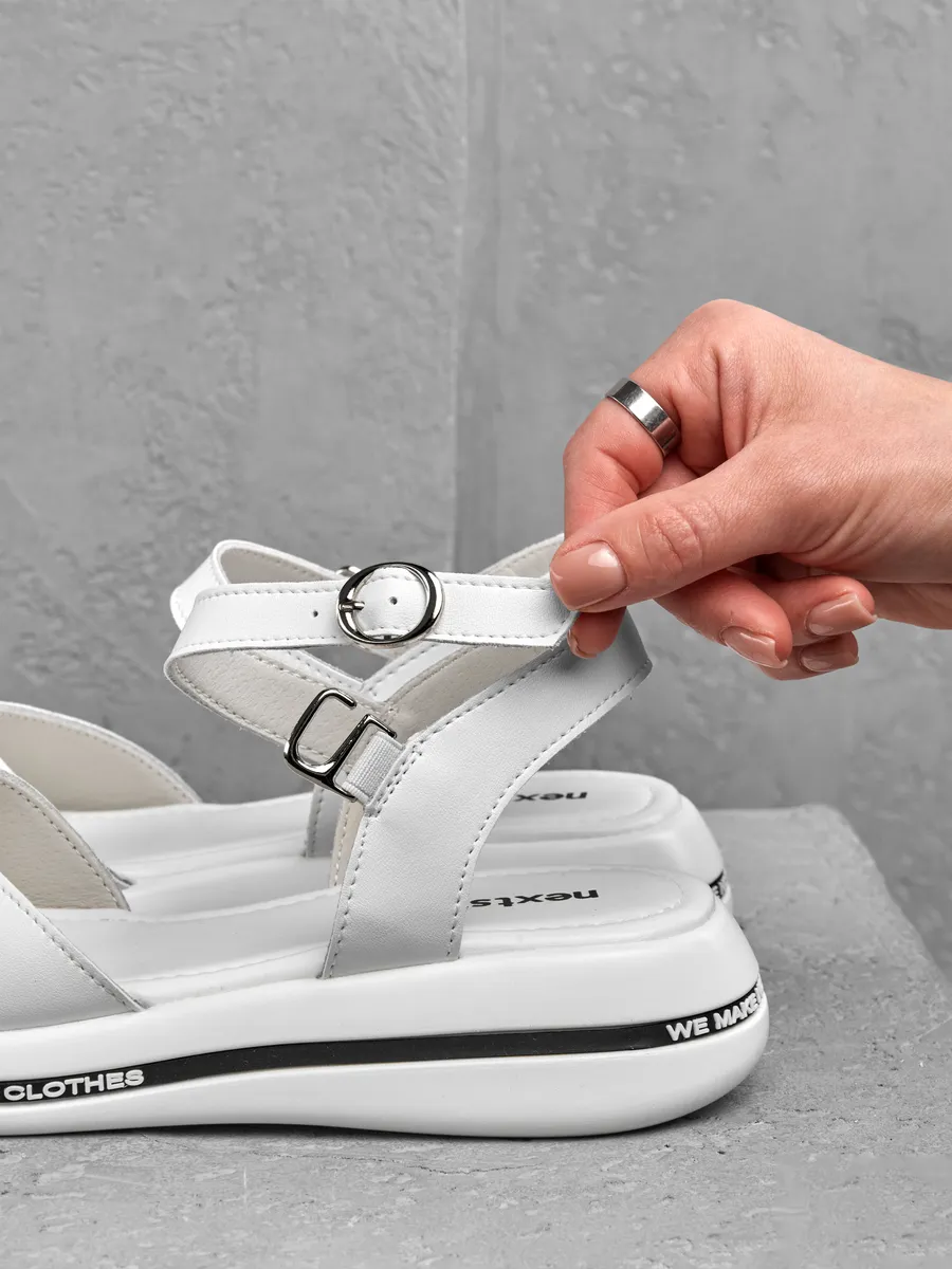 Босоножки женские летние на танкетке белые 2F6-97-112