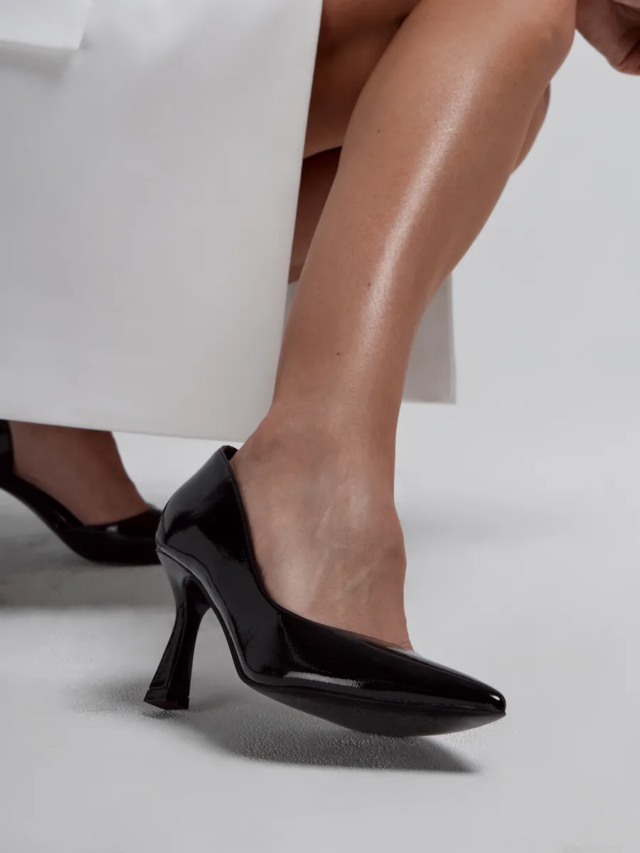Туфли женские на каблуке вечерние лакированные черные HIR-52511-1A-AP