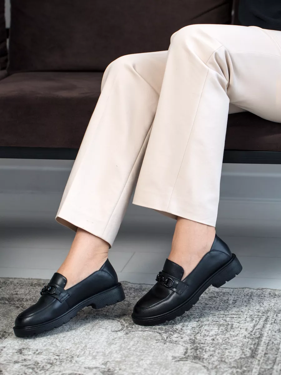 Лоферы женские натуральная кожа весна черные GC105-020